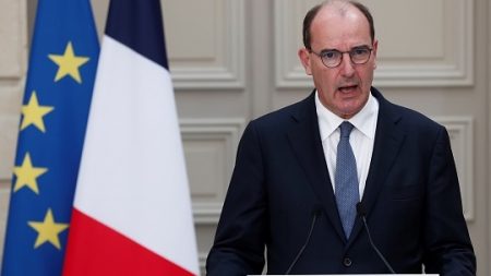 Coronavirus : la France ferme ses frontières aux pays extérieurs à l’UE, « sauf motif impérieux », annonce Jean Castex