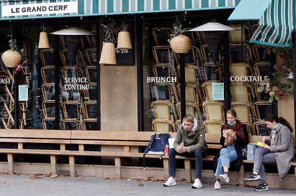 Les restaurants sont fermés depuis le 29 octobre 2020. (LUDOVIC MARIN/AFP via Getty Images)