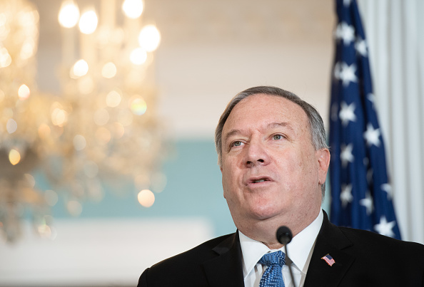 -Le secrétaire d'État américain Mike Pompeo a appelé Pékin et Hong Kong à « libérer immédiatement les personnes prises pour cible ». Photo par Saul Loeb / POOL / AFP via Getty Images.