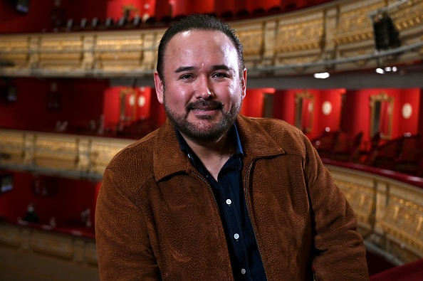 -Le ténor mexicain Javier Camarena s’est produit au Théâtre Royal de Madrid, le 13 janvier 2021. Photo par Gabriel Bouys / AFP via Getty Images.