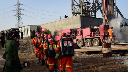 Les mineurs coincés en Chine ont transmis une note aux sauveteurs