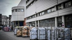 Dans un hôpital à Paris, le colossal tri des tonnes de linge « potentiellement contaminé »