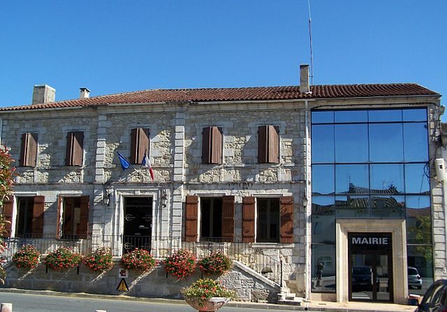 La mairie de Grignols. (crédit Henry Salomé, CC BY-SA 3.0)