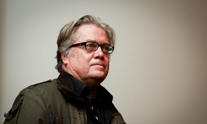 Steve Bannon, ancien stratège en chef de la Maison-Blanche, à New York le 18 octobre 2019. (Samira Bouaou/The Epoch Times)