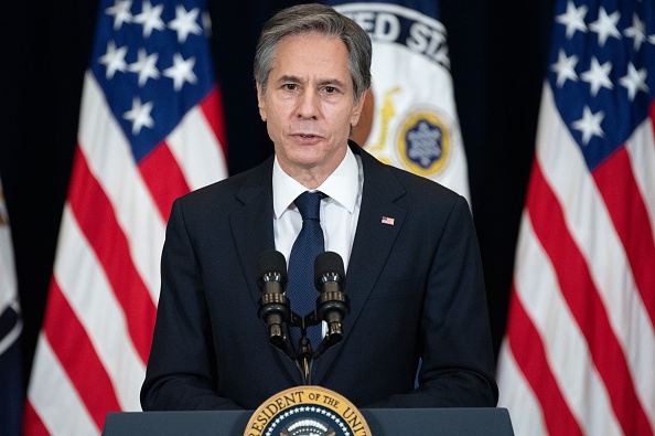 -Le secrétaire d'État américain Antony Blinken informe que cette décision facilite l’action des humanitaires au Yémen, Washington, DC, le 4 février 2021. Photo de Saul Loeb / AFP via Getty Images.