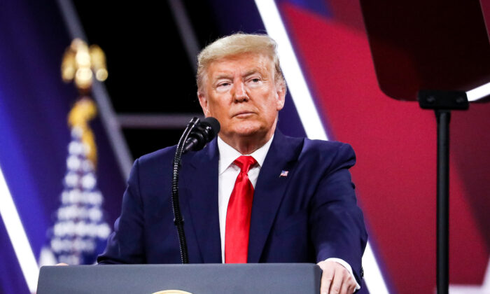 Le président américain Donald Trump s'exprime lors de la convention CPAC à National Harbor, dans le Maryland, le 29 février 2020. (Samira Bouaou/Epoch Times)