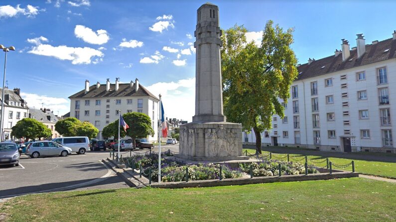 Place du Général Leclerc à Argentan - Google maps