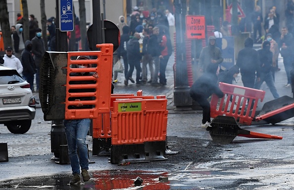 Une manifestation  organisée à Liège à la suite de l'interpellation controversée d'une femme d'origine congolaise. (Photo : JOHN THYS/AFP via Getty Images)