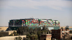 [En images] Remise à flot de l’Evergreen et reprise du trafic dans le canal de Suez