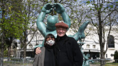 20 statues géantes des chats de Geluck ont investi les Champs Elysées