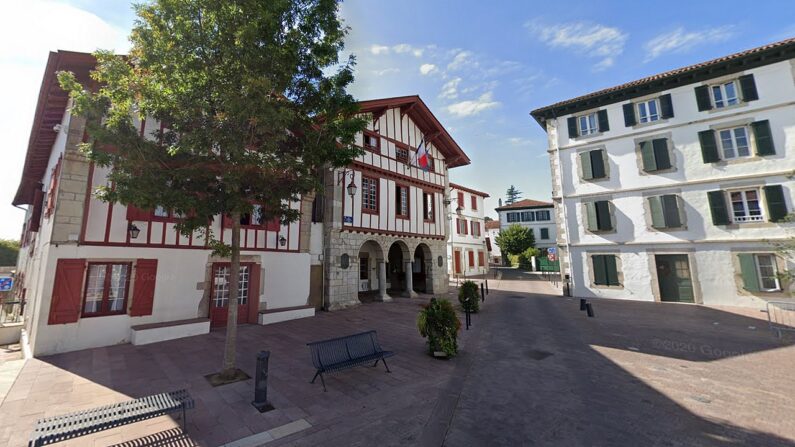 Mairie d'Urrugne - Pays basque (Google Maps)