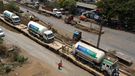 Oxygène: pourquoi il manque en Inde et comment on le fabrique