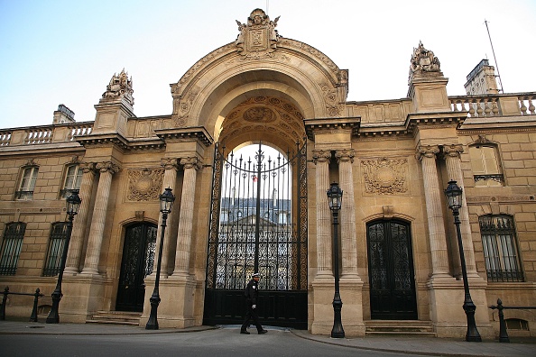 L'entrée du Palais de l'Élysée à Paris. (Photo : Julien Hekimian/Getty Images)