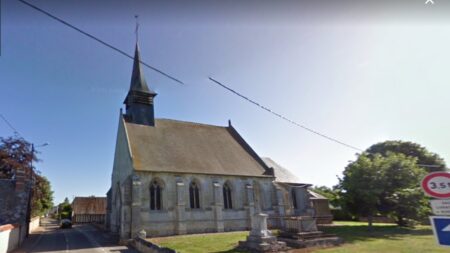 Eure : une église du XVIe siècle ravagée par les flammes