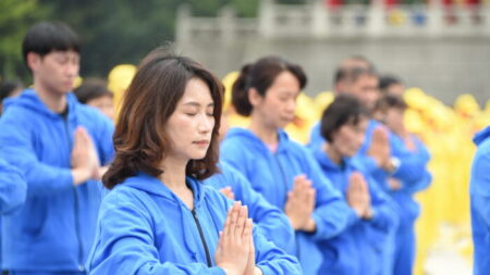 Des responsables du monde entier célèbrent les enseignements moraux d’un groupe spirituel