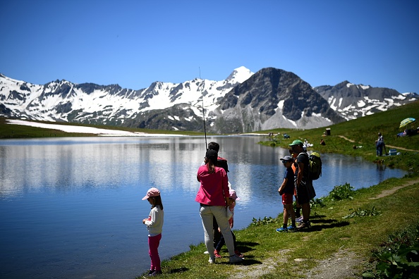 Lac près de la station de Val d'Isère. (Photo FRANCK FIFE/AFP via Getty Images)