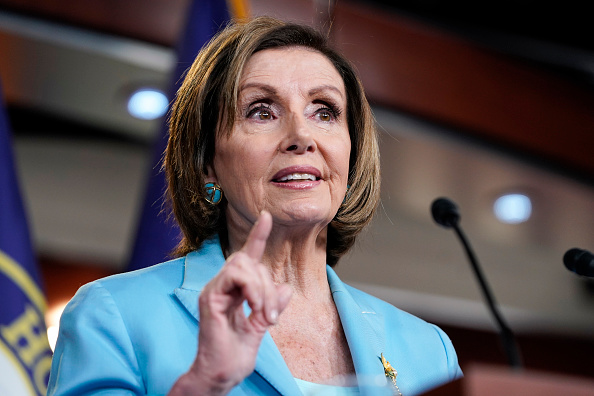 -La présidente de la Chambre Nancy Pelosi à Capitol Hill le 17 juin 2021 à Washington, DC. Photo de Joshua Roberts/Getty Images.