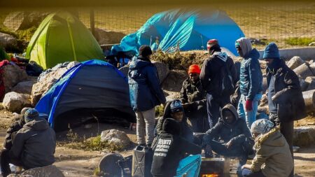 Migrants de Calais : Xavier Bertrand et la maire de Calais demandent au ministre de l’Intérieur l’évacuation « immédiate » d’un nouveau campement