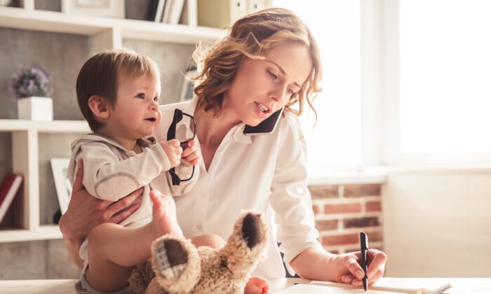 S'engager dans une direction signifie qu'une autre direction reste inexplorée. C'est la réalité de nos ressources limitées en temps et en énergie. (George Rudy/Shutterstock)