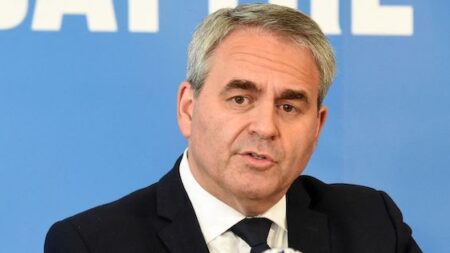 Pour Xavier Bertrand, l’exécutif a versé «une rançon» afin d’éviter une grève du ciel jusqu’aux JO