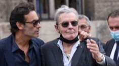 Affaibli, Alain Delon «ne supporte plus» de se voir «diminué»