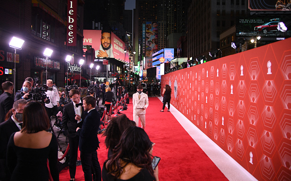 - La 74e cérémonie annuelle des Tony Awards au Winter Garden Théâtre le 26 septembre 2021 à New York. Photo par ANGELA WEISS / AFP via Getty Images.