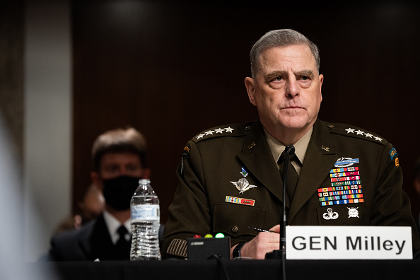 Le chef d'état-major, le général Mark A. Milley, témoigne lors d'une audience de la commission des forces armées du Sénat sur la conclusion des opérations militaires en Afghanistan, au Capitole, le 28 septembre 2021 à Washington, DC.  (Photo : Sarahbeth Maney-Pool/Getty Images)