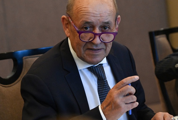 Le ministre français des Affaires étrangères, Jean-Yves Le Drian, le 10 septembre 2021. Photo par Attila KISBENEDEK / AFP via Getty Images.