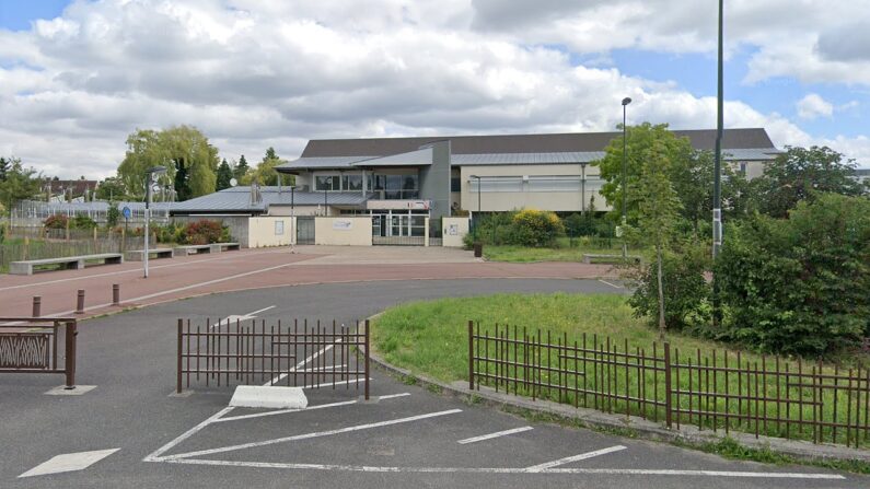 Collège Max Jacob à Saint-Jean-de-la-Ruelle (Centre-Val de Loire) - Google maps