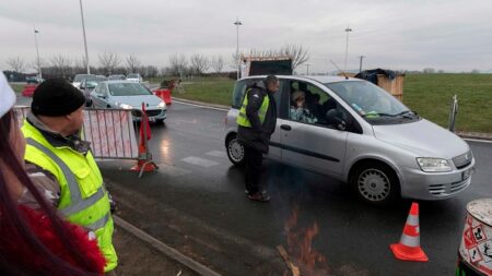 « Gilets jaunes » mobilisés à Montpellier : « toujours là pour vivre et non pas seulement survivre »