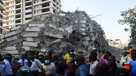 Dans le secteur de la construction à Lagos, « l’argent compte plus que la vie »