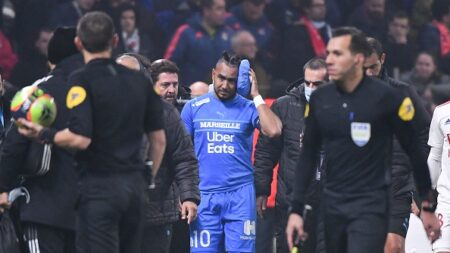 OL-OM : l’auteur du jet de bouteille sur Dimitri Payet écope six mois avec sursis