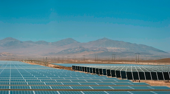 La Syrie souhaite une coopération avec une compagnie émiraties pour la construction d’une centrale photovoltaïque. Photo Vladimir Rodas / AFP via Getty Images.