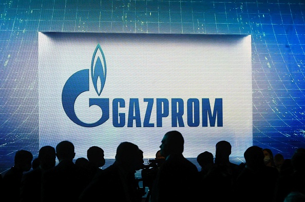 Le logo de Gazprom est vu pendant le Forum international du gaz, au centre de conventions et d'expositions Expoforum à Saint-Pétersbourg, le 7 octobre 2021. (Photo : OLGA MALTSEVA/AFP via Getty Images)