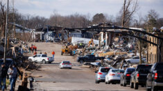 « Comme une bombe »: une ville du Kentucky transformée en zone de guerre