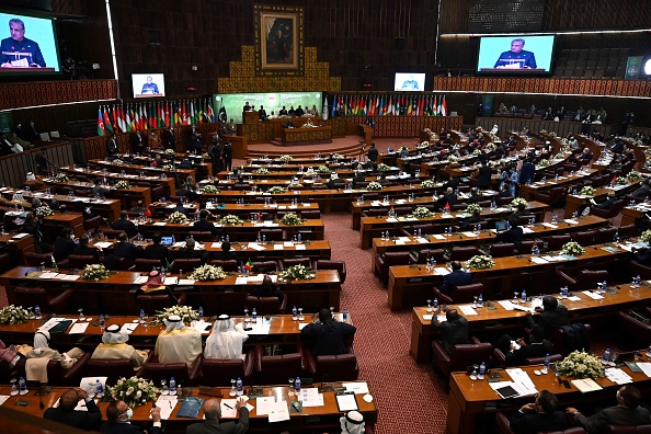 Réunion spéciale des 57 membres de l'Organisation de la coopération islamique (OCI) à Islamabad le 19 décembre 2021. Photo par Farooq NAEEM / AFP via Getty Images.