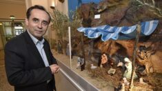 Robert Ménard installe une crèche de Noël dans la mairie de Béziers, un collectif s’y oppose et se mobilise