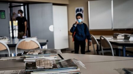 [Vidéo] Protocole sanitaire dans les écoles : quand il vaut mieux en rire… le sketch d’une enseignante fait le buzz sur internet