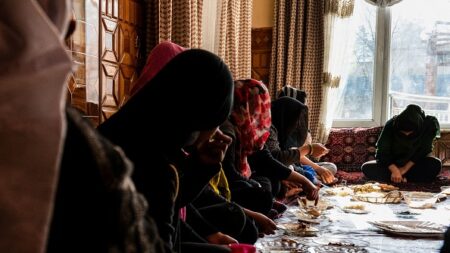 En Afghanistan, les femmes victimes de violences abandonnées à leur sort