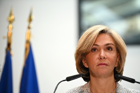 Valérie Pecresse, lors d'une conférence de presse à son siège à Paris, le 8 janvier 2022. (CHRISTOPHE ARCHAMBAULT/AFP via Getty Images)