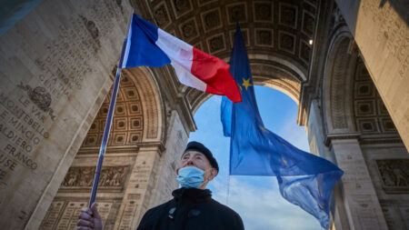 Le drapeau de la discorde