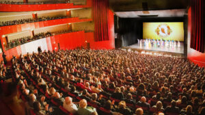 « Fabuleux ! ils sont parfaits », déclare un amiral à propos des artistes de Shen Yun