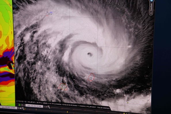 - Le cyclone Batsirai se dirige tout droit vers Madagascar. Photo de Richard BOUHET / AFP via Getty Images.