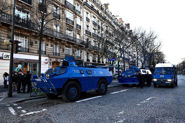 Place Denfert-Rochereau le 11 février 2022. (Photo SAMEER AL-DOUMY/AFP via Getty Images)