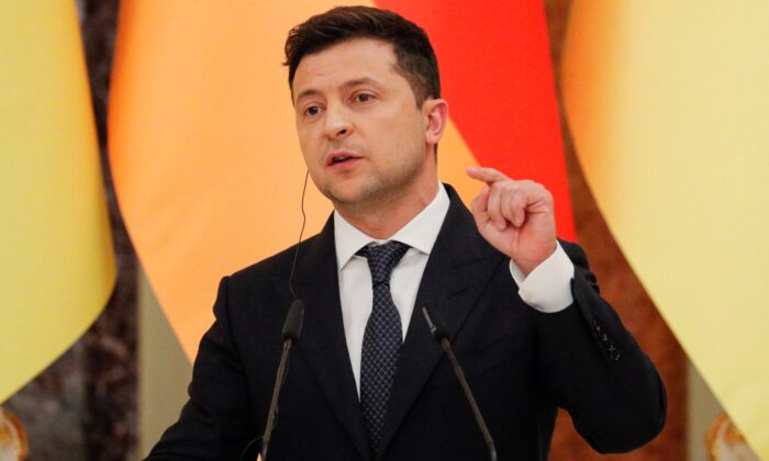 Le président ukrainien Volodymyr Zelenskyy donne une conférence de presse conjointe au palais Mariinsky à Kiev, le 22 août 2021. (Sergey Dolzhenko/POOL/AFP via Getty Images)