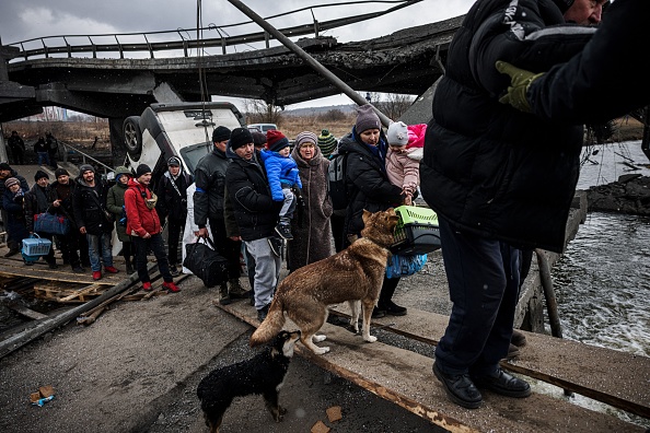 -Les forces russes avancent de plus en plus près de la capitale depuis le nord, l'ouest et le nord-est le 13 mars 2022.  Photo de Dimitar DILKOFF/AFP via Getty Images.