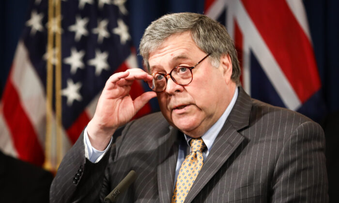 William Barr, alors procureur général, s'exprime au Département de la justice à Washington, le 5 mars 2020. (Samira Bouaou/Epoch Times)