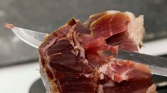 Alerte à la salmonelle dans du jambon cru fumé d’Alsace : consulter son médecin si des troubles gastro-intestinaux apparaissent