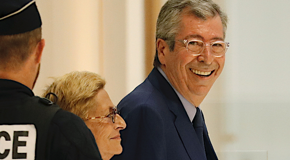 Patrick Balkany et Isabelle Balkany le 13 septembre 2019 au palais de justice de Paris.   (Photo : THOMAS SAMSON/AFP via Getty Images)