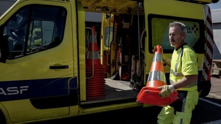 Un conducteur sous l’emprise de stupéfiants fauche trois agents autoroutiers sur l’A43, l’un d’eux meurt